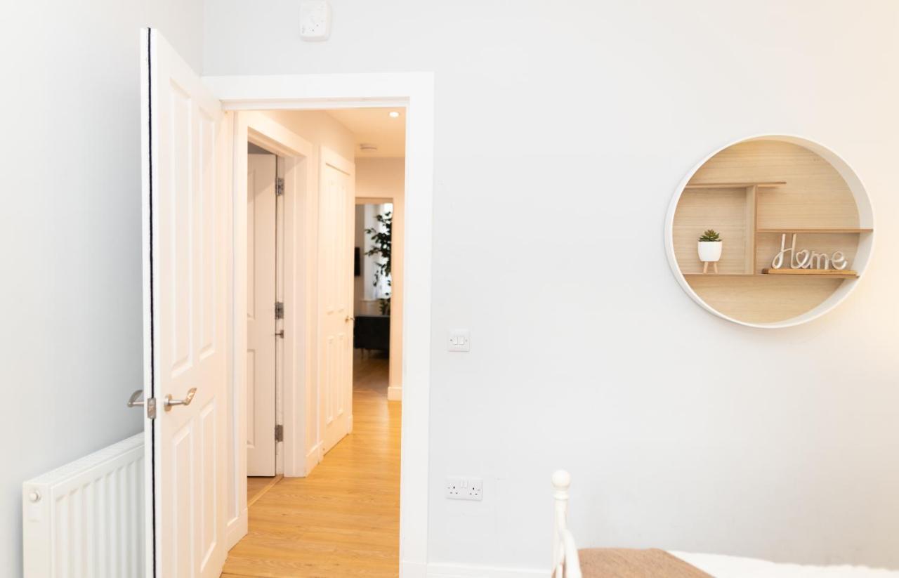 Luxury Modern 3 Bedroom Apartment In City Centre EDI Exteriér fotografie