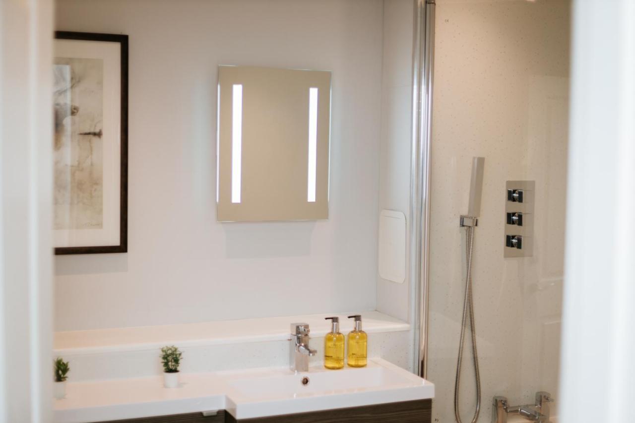Luxury Modern 3 Bedroom Apartment In City Centre EDI Exteriér fotografie